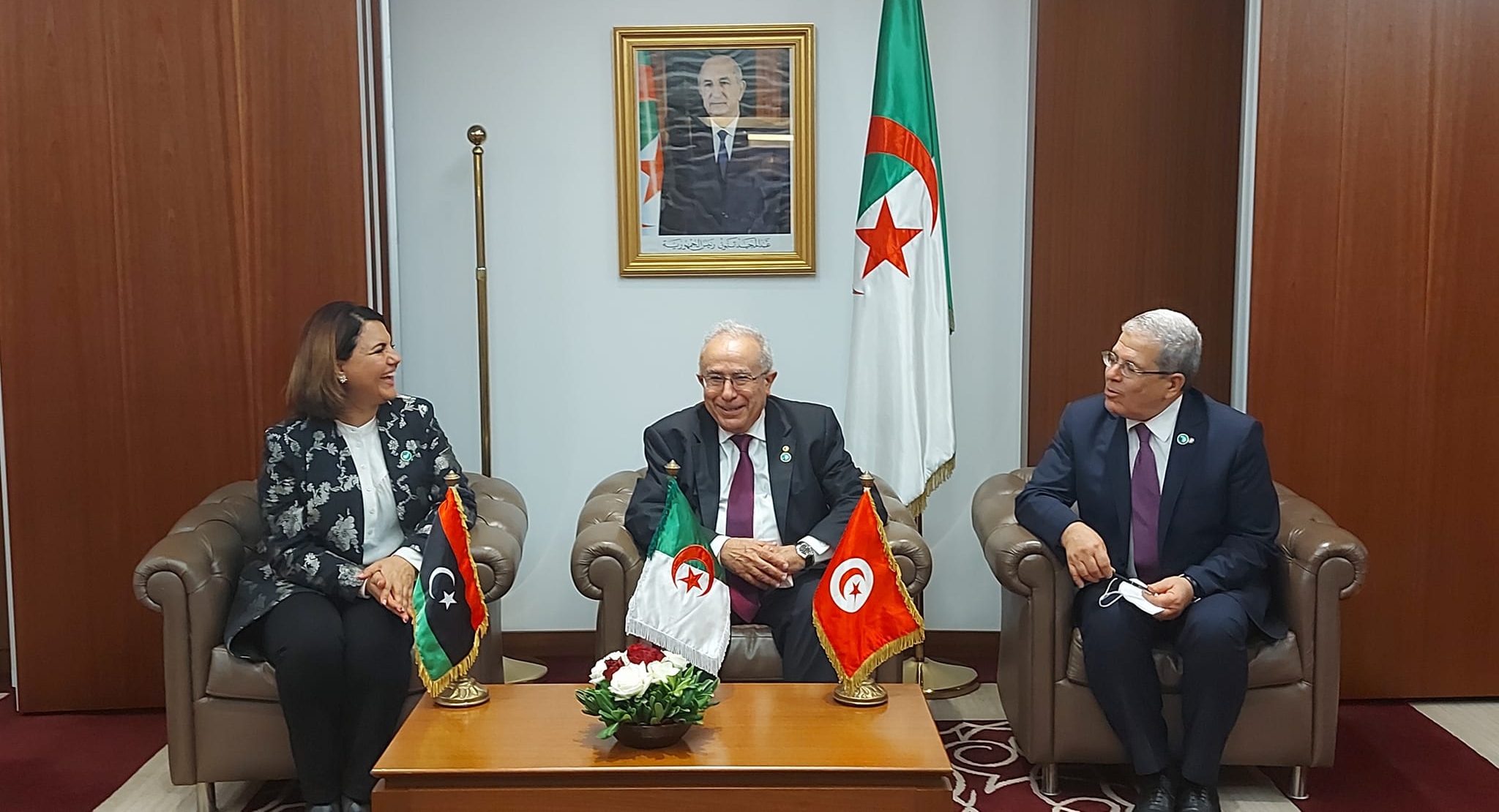 مباشرة بعد عودتها من الجزائر.. المجلس الرئاسي الليبي يُوقف وزيرة الخارجية نجلاء المنقوش ويحيلها على التحقيق