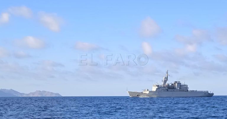  حزب VOX الإسباني: فرقاطة حربية مغربية تحَرّشت بسفينة إسبانية قرب مليلية.. والحكومة المحلية تنفي 