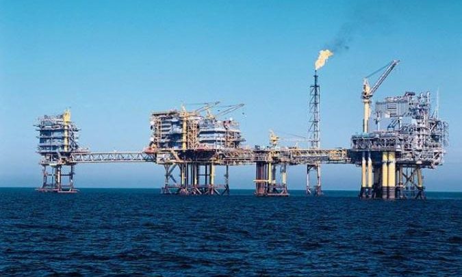 المغرب يؤكد تنقيب شركة إسرائيلية عن النفط والغاز بسواحل الداخلة.. ويطمئن إسبانيا بعدم الوصول لمياه الكناري