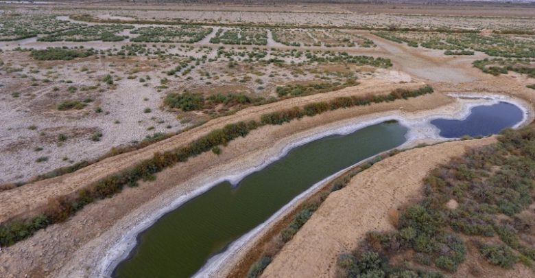 إيران تقطع المياه بشكل كامل عن العراق