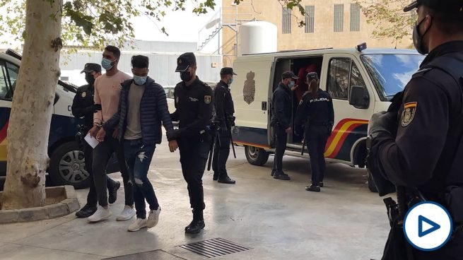 العقل المدبر معتقل سابق وخطط للأمر عبر مجموعة "فيسبوك".. إسبانيا تبدأ محاكمة المغاربة الفارين من طائرة بمايوركا