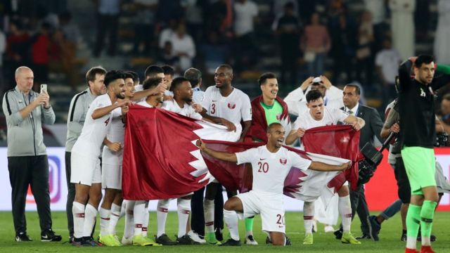 منتخب قطر يتفوق على نظيره المصري بالضربات الترجيحية ويحل ثالثا في كأس العرب