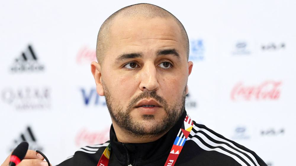 بوقرة: المنتخب المغربي قوي.. لكننا مطالبون بالانتصار في مباراة "الديربي"