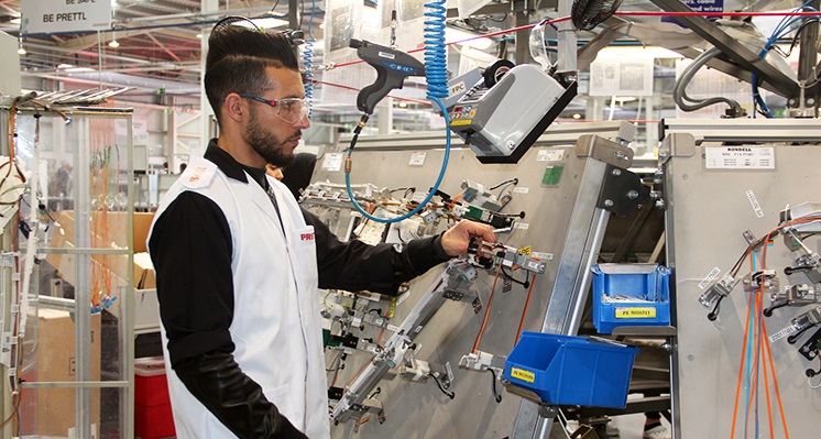 صناعة أسلاك السيارات تفتح الباب لتحويل وجدة لقطب صناعي واعد