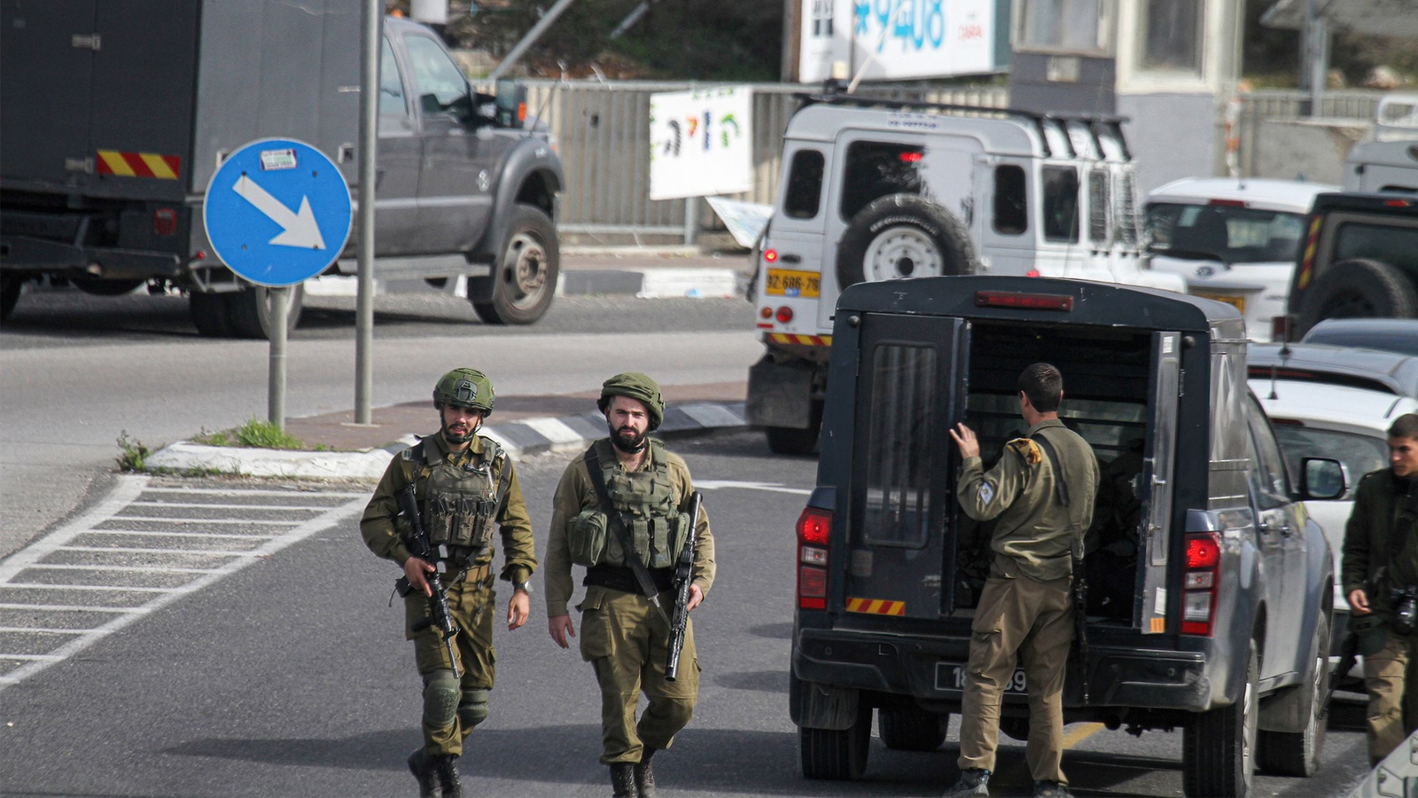 مقتل ضابطين إسرائيليين "بنيران صديقة " قرب معسكر في غور الأردن