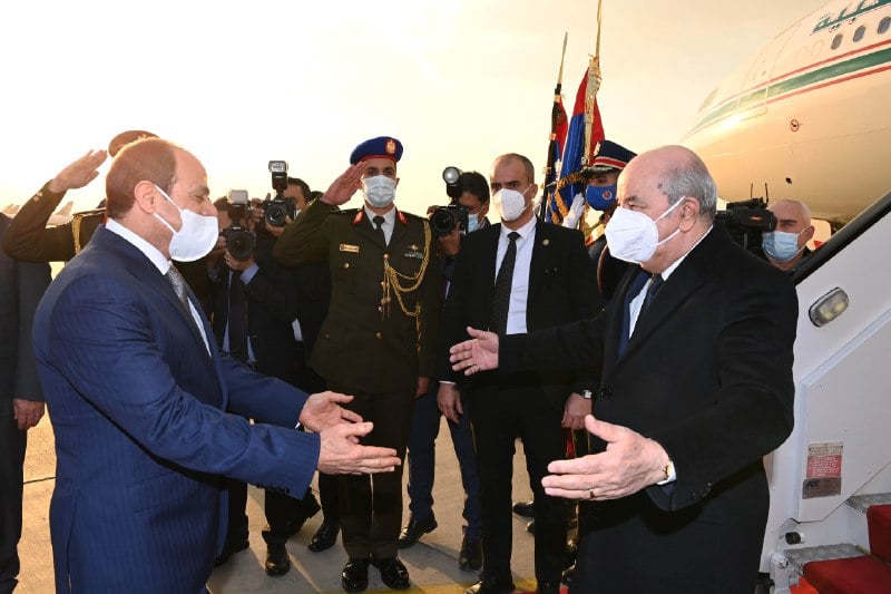 بعد رفض دول الخليج أجندات الجزائر.. تبون "يلجأ" لثقل مصر لإيجاد مَخرج لعقد القمّة العربية