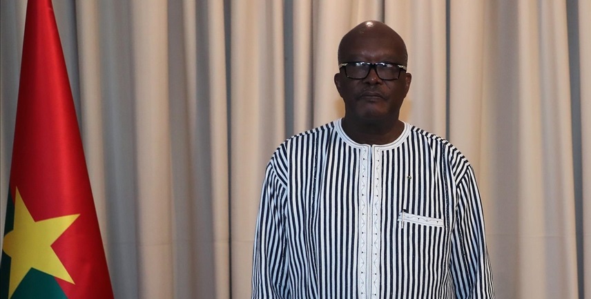  وسائل إعلام غربية تؤكد احتجاز رئيس بوركينا فاسو من قبل جنود 