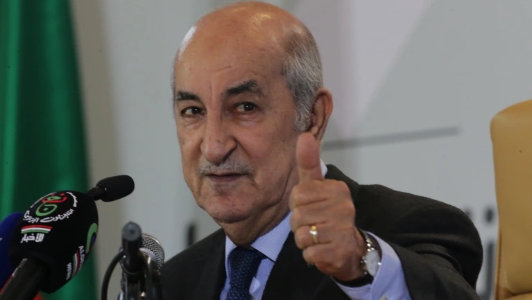 الجزائر.. السجن النافذ عامين لرئيس حزب بتهمة "إهانة" الرئيس تبون