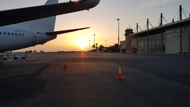 رغم اتهام سلطاتها بالتساهل في مراقبة جوازات التلقيح.. المغرب سيستقبل الرحلات القادمة من مطارات إسبانيا بعد رفع الحظر الجوي