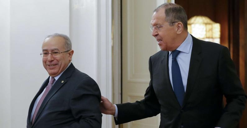 لا مكان لـ"حق تقرير المصير" ولا إدانة لـ"الاحتلال" الروسي.. الجزائر تتبنى الرواية الرسمية لموسكو في حربها على أوكرانيا