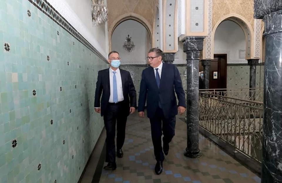 بعد الانتقادات الموجهة له.. أخنوش يعلن الدعم المباشر للمواد الأساسية لمواجهة ارتفاع الأسعار ووقف احتجاجات الشارع