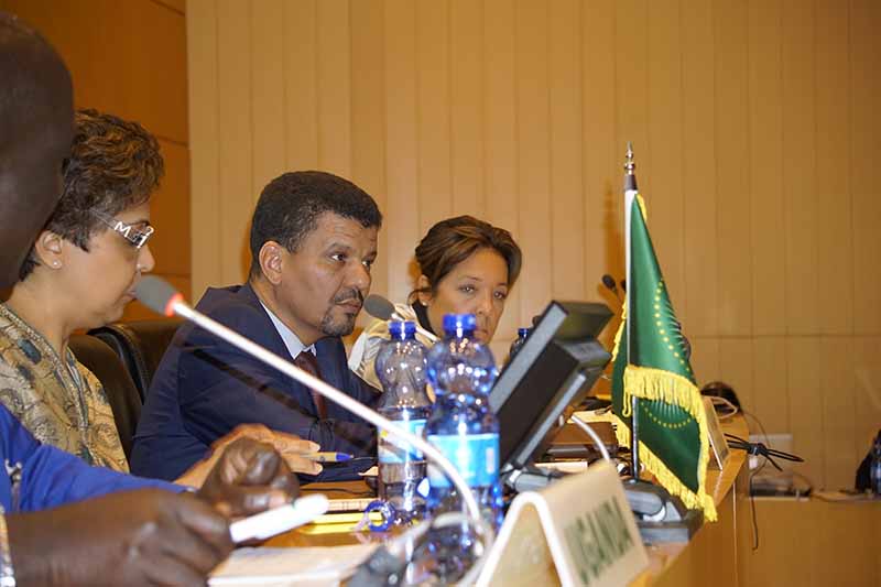 هل بدأت تشعر بخسرانها للمعركة؟.. "البوليساريو" تشتكي للاتحاد الإفريقي استعمال المغرب للطيران الحربي