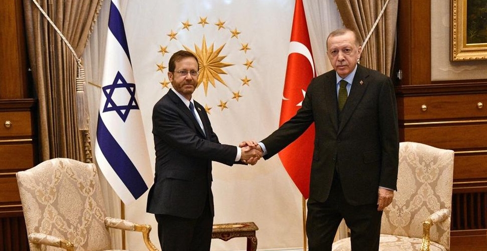 هآرتس: الاستقبال الرسمي للرئيس الإسرائيلي في تركيا مُرتبط بـ"غضب" أردوغان من علاقات تل أبيب بالمغرب والإمارات