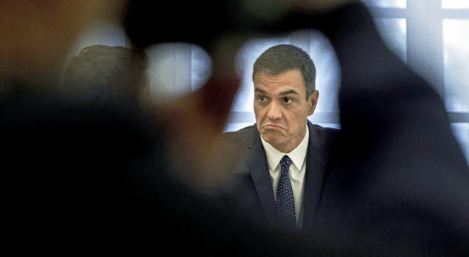 أحد مؤسسي صحيفة "إلكونفيدينثيال": تاريخ 18 مارس هو يوم "إذلال" المغرب لإسبانيا