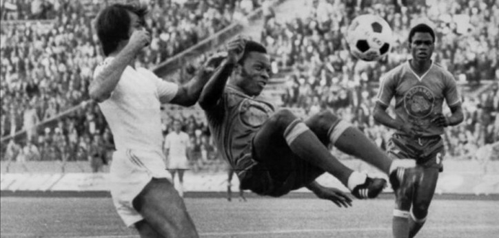 قبل موقعة كينشاسا.. يوم انسحبت "الأسود" أمام "الفهود" بسبب ظلم التحكيم ضمن تصفيات "مونديال 74"