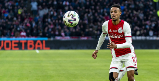 تحركات جدية من إدارة "البارصا" من أجل الظفر بخدمات المدافع المغربي نصير مزراوي