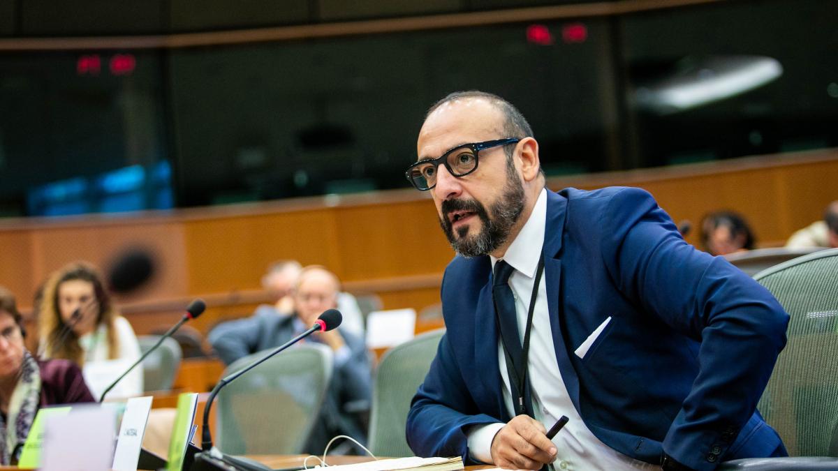  اعتبرت محاولات اقتحام سبتة ومليلية "ابتزازا".. مطالب إسبانية في البرلمان الأوروبي بوقف التمويل الموجه للمغرب 