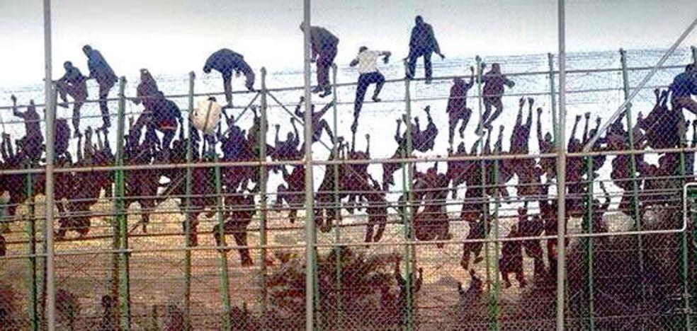 ردا على اتهامات أحزاب إسبانية.. ممثلة الحكومة المركزية في مليلية تشكر تعاون المغرب لمنع مهاجرين من اقتحام المدينة