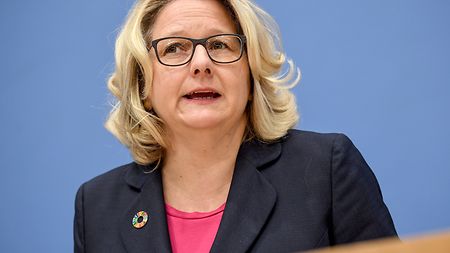  وزيرة ألمانية تحذر من مجاعات في العالم 