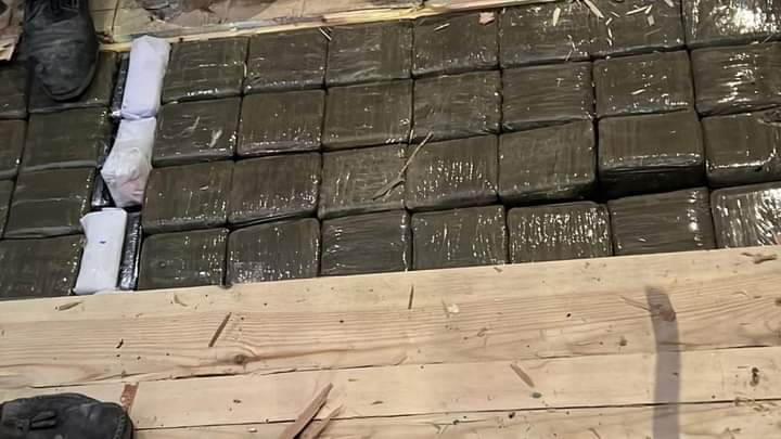 إحباط محاولة لتهريب أكثر من طن من المخدرات بمعبر الكركارات