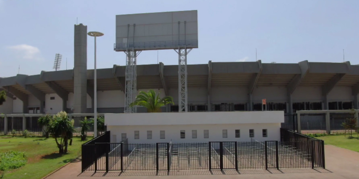 تكفل الجامعة بتنظيم مباريات الوداد والرجاء "القارية".. مقترح عاجل على طاولة مجلس مدينة البيضاء