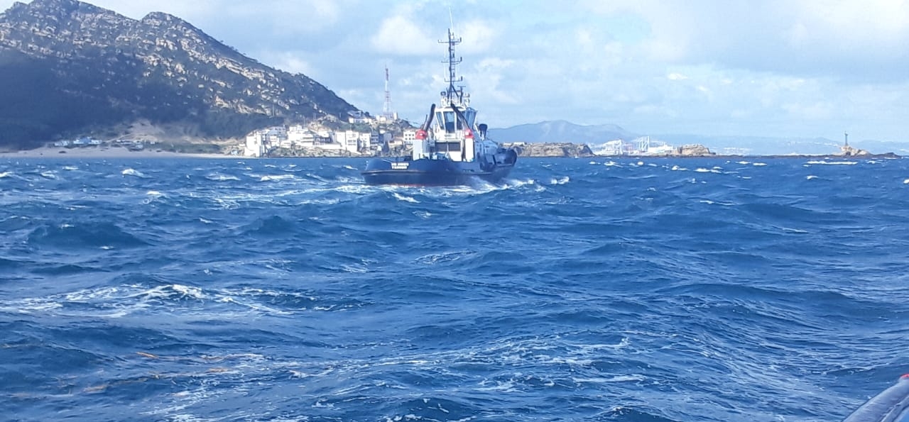 اصطدام بين باخرة وزورق سريع بالقرب من ميناء طنجة المتوسط