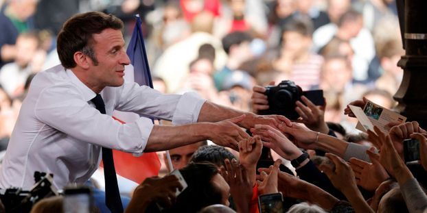 حذرهم من الطرد من منازلهم في حال فوز لوبين.. ماكرون يلعب ورقة المغاربة قُبيل الجولة الثانية من الانتخابات الرئاسية