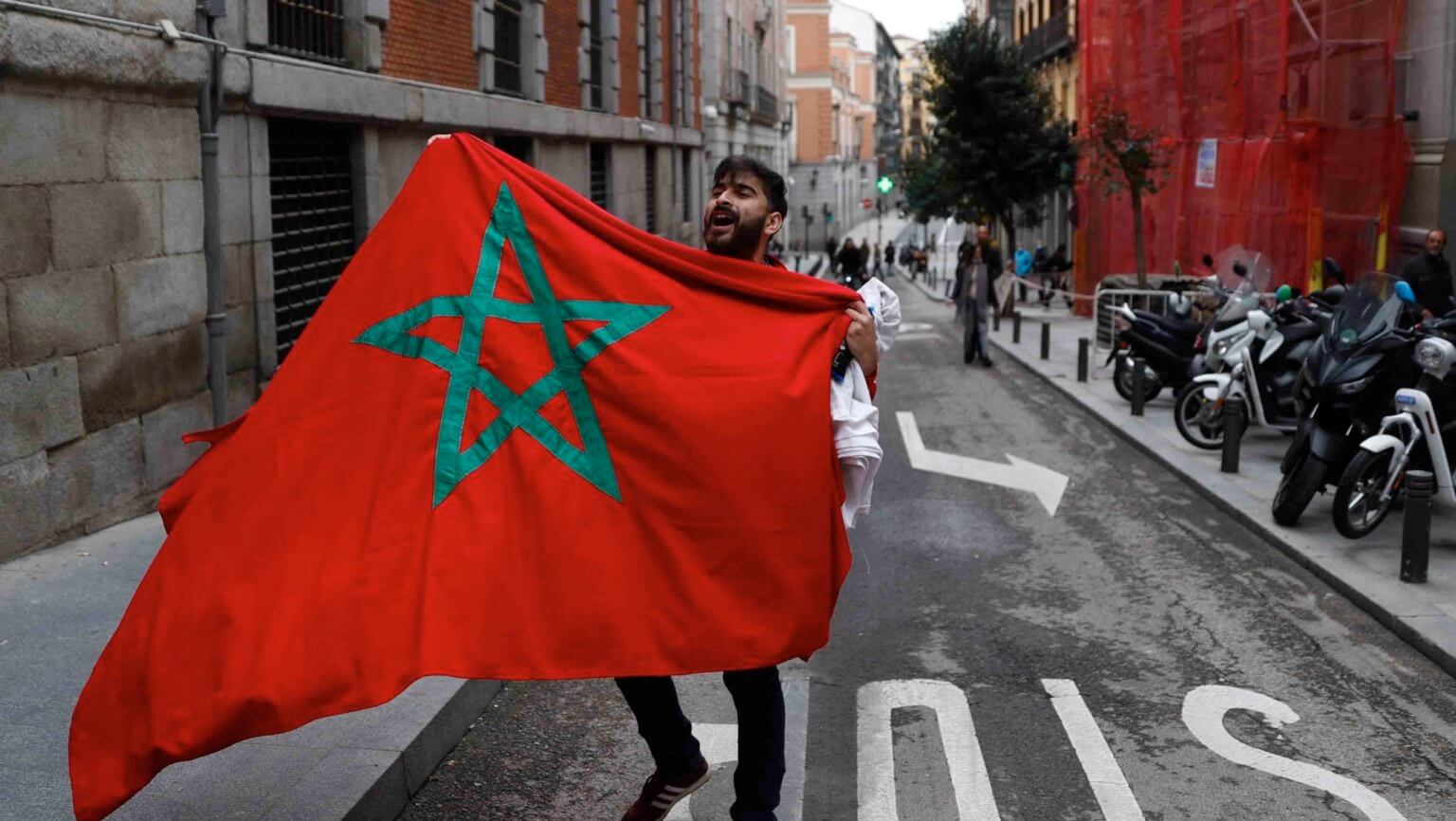  ماذا لو طالب بها المغرب مجددا؟.. برلماني إسباني يستنجد بالاتحاد الأوروبي بسبب عدم حصول سانشيز على ضمانات حول سبتة ومليلية 