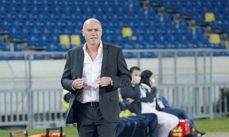 اتحاد طنجة ينفصل عن المدرب الأرجنتيني ميغيل أنخيل غاموندي