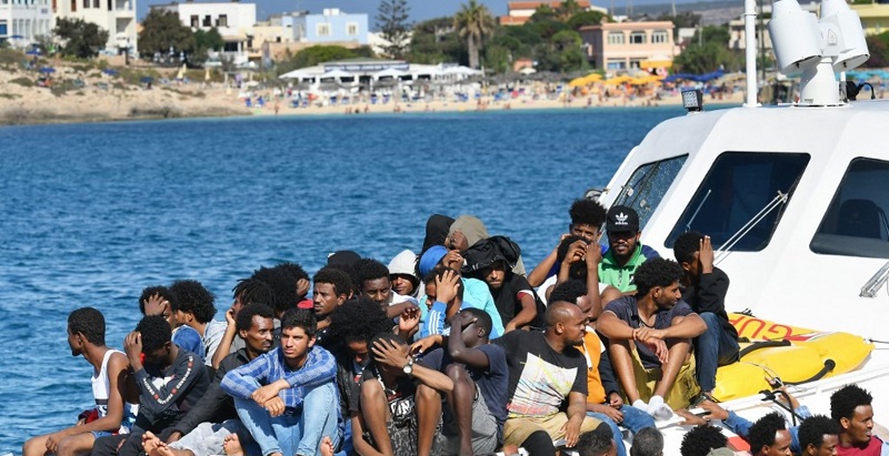 وفاة 12 مهاجرا قبالة السواحل التونسية