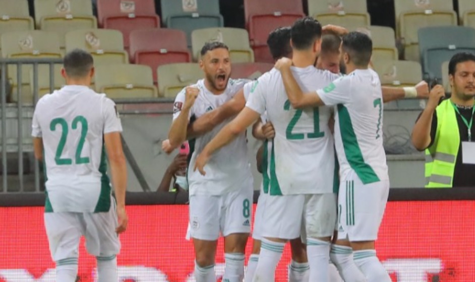 منتخب الجزائر يواجه منافسيه على ملعب جديد