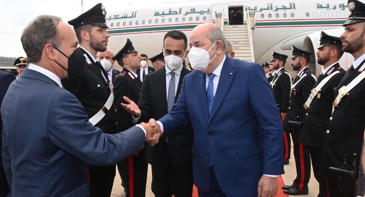 لا رئيس الجمهورية ولا رئيس الوزراء.. إيطاليا تكتفي ببعث وزير خارجيتها لاستقبال تبون المُحمَّل بملفي الغاز والصحراء