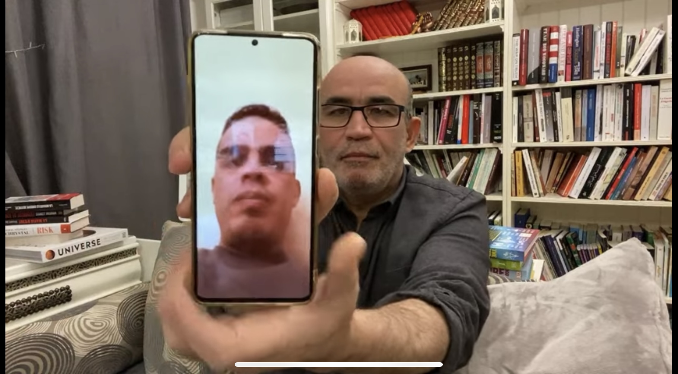 حكمت على زيتوت بالمؤبد غيابيا.. الجزائر تقرر إعدام سكرتير قايد صالح بعد فضحه تورط شنقريحة في تهريب المخدرات