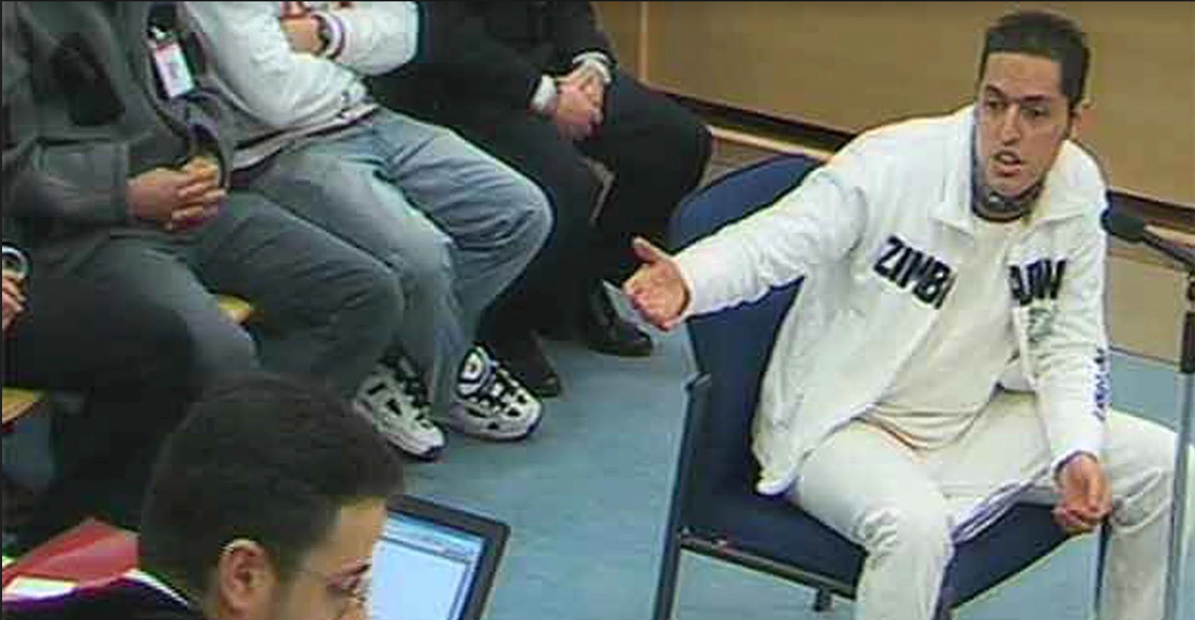  نُقل عبر طائرة خاصة.. المغرب يتسلم "إلكونيخو" من إسبانيا بعد قضائه 18 عاما في سجونها لتورطه في هجمات مدريد 