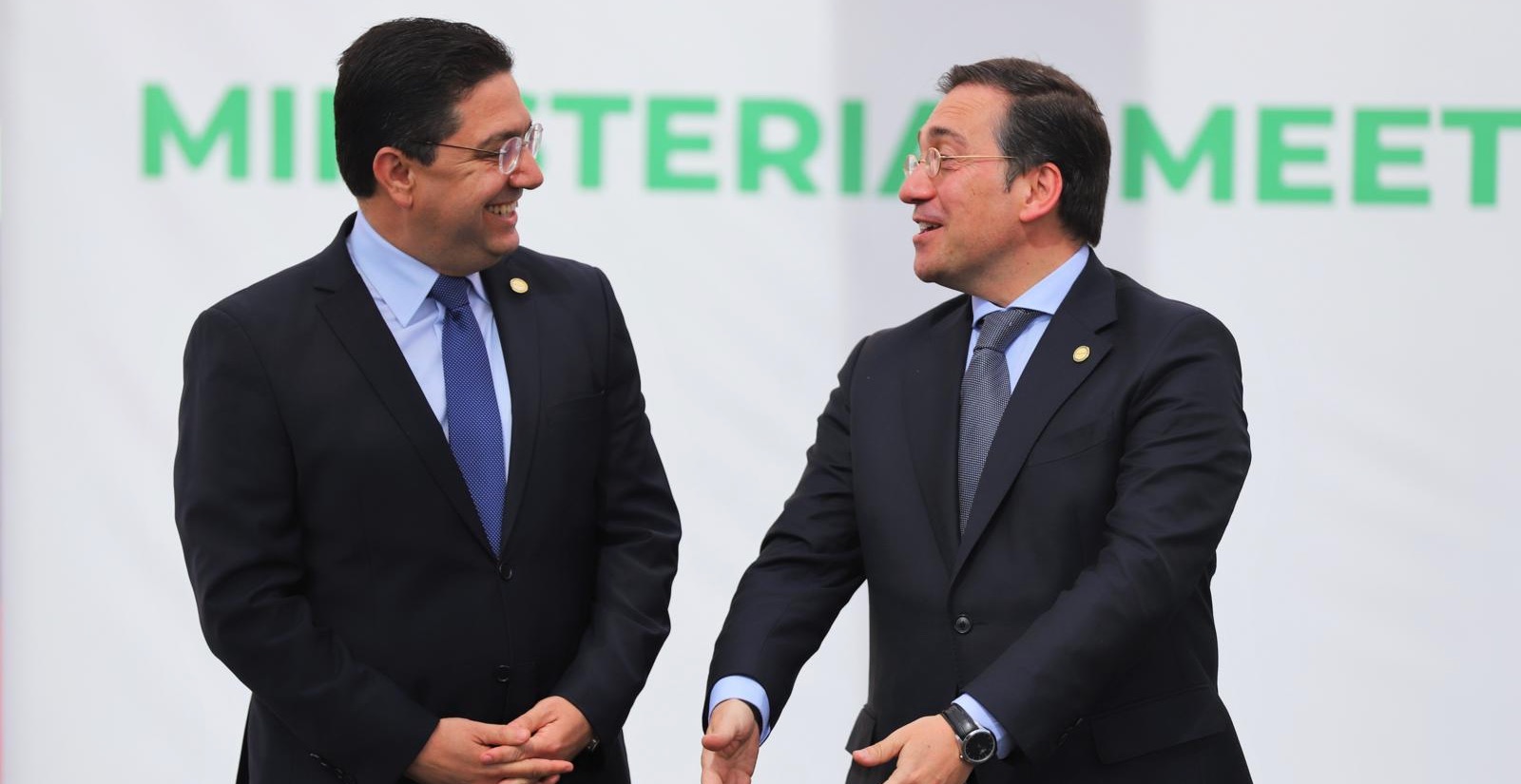 وزير خارجية إسبانيا خوسي مانويل ألباريس يطير إلى جزر الكناري لشرح الاتفاقيات مع المغرب