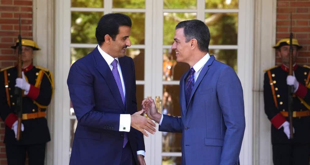 رغم انتقادات "بوديموس".. إسبانيا تختار المغرب وتمهد لتحالف استراتيجي مع قطر كي تُعفيها من غاز الجزائر