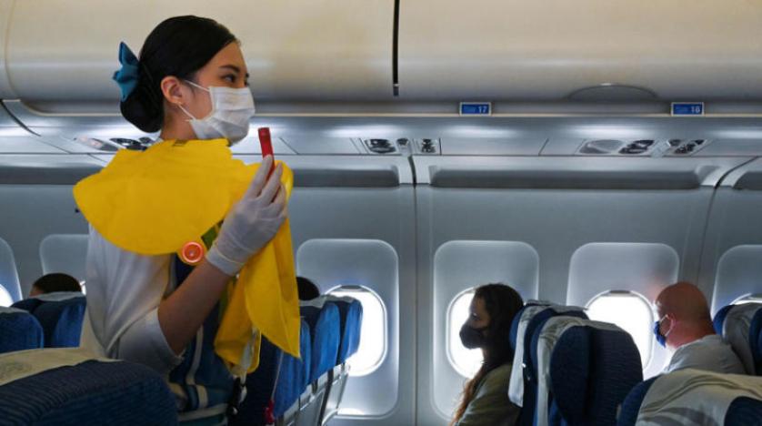  الاتحاد الأوروبي يُعلن إيقاف إلزامية الكمامات في المطارات والطائرات 