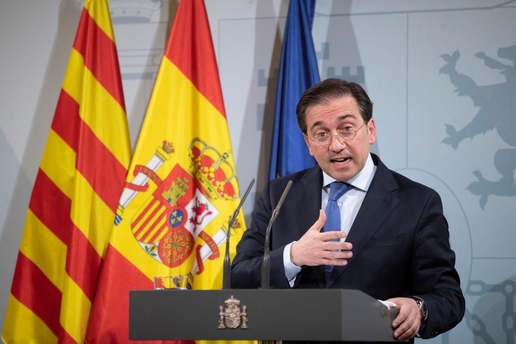 وزير خارجية إسبانيا يُقدّم زيارته إلى جزر الكناري لإنهاء قلقها من المغرب