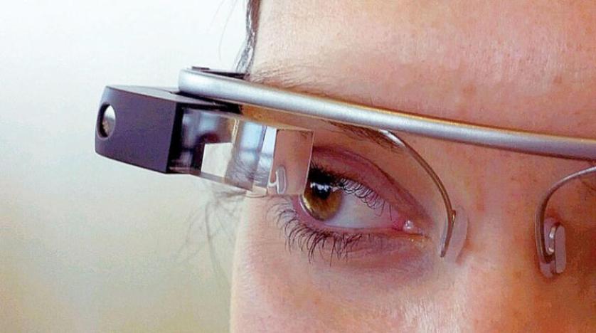  شركة "غوغل" تطور نظارة للترجمة الفورية 