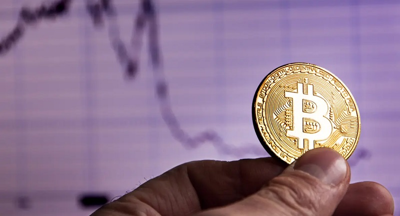 تدهور قياسي لسعر بيتكوين