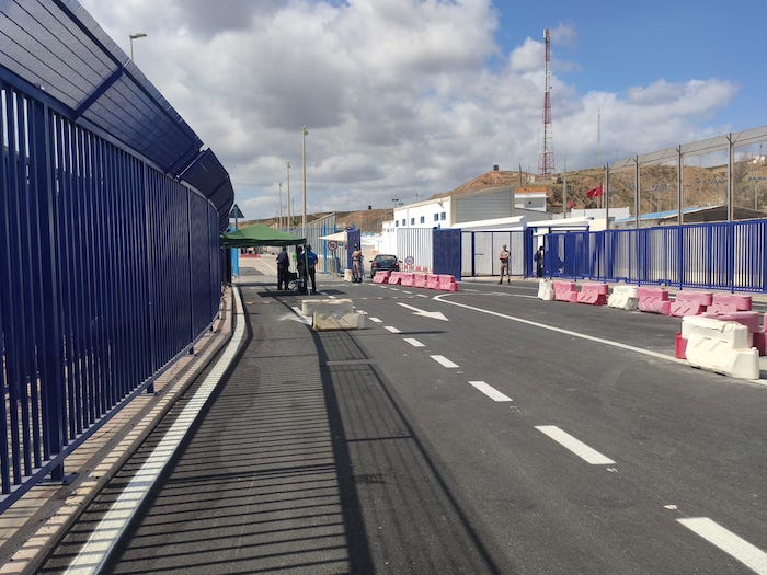 إسبانيا لا ترغب في طرح موضوع "احتلال" سبتة ومليلية خلال التفاوض مع المغرب على الجمارك التجارية