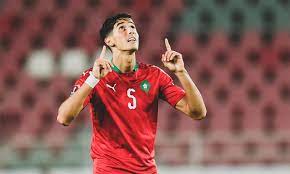 أكرد يحصل على ترخيص مغادرة معسكر المنتخب.. والوجهة قد تكون لندن للتفاوض مع ويست هام