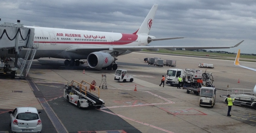 بعد رغبتها في الهجرة السرية خارج الجزائر.. العثور على جثتين داخل طائرة بمطار "هواري بومدين"