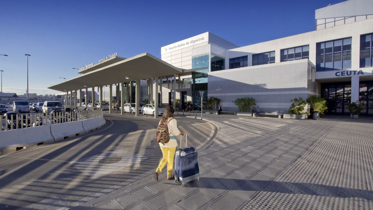 مفاجأة.. سيدة وحيدة عبرت حدود سبتة ومليلية في اليوم الأول من إعادة فتحها أمام العمال العابرين