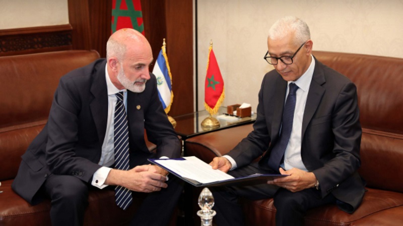  الطالبي العلمي يتباحث مع سفير جمهورية السلفادور بالمغرب 