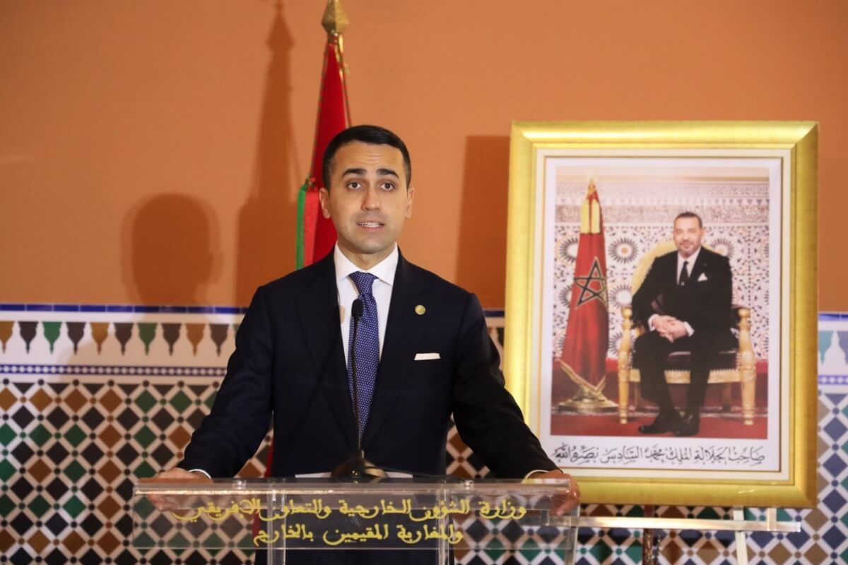  حزب إيطالي يحذر حكومة روما من ضياع الفرص الاستثمارية في الصحراء ويدعو للاعتراف بمغربيتها‎‎ 