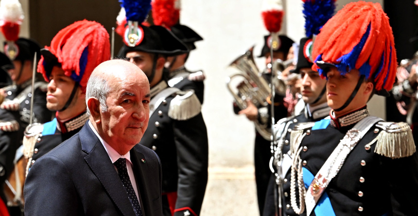 بسبب دورها في تعذيب الصحراويين بمخيمات تندوف.. خبير إيطالي يدعو روما لإعادة التفكير في تعاونها مع الجزائر