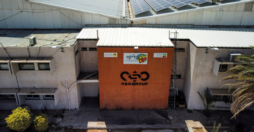 بدعم من المخابرات.. مؤسسة عسكرية أمريكية تتفاوض مع الإسرائيليين لشراء الشركة المُصنعة لبرنامج التجسس "بيغاسوس"