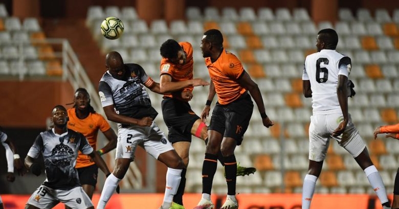 مازيمبي الكونغولي يُقيل مُعده البدني ويتهمه بإرشاء حارسه بـ 40 ألف دولار لتفويت مباراة في كأس الـ CAF لنهضة بركان