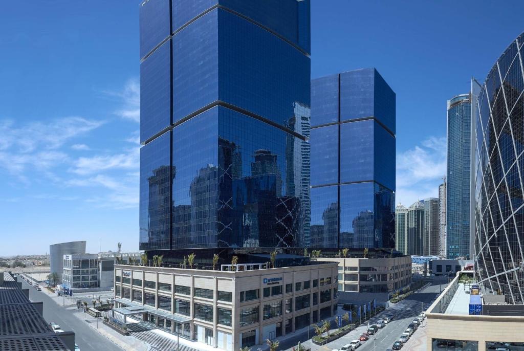 فندق "5 نجوم" في West BAY الدوحة من أجل إقامة المنتخب المغربي في "المونديال"